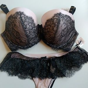Victoria's Secret Dream Angels Bra & Panty Set